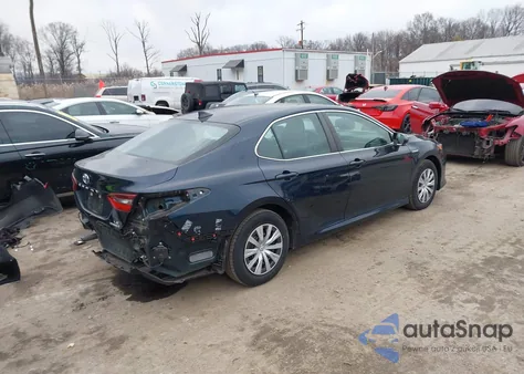 2021 Toyota Camry Le Hybrid z USA, uszkodzony, nr VIN 4T1C31AK8MU551328